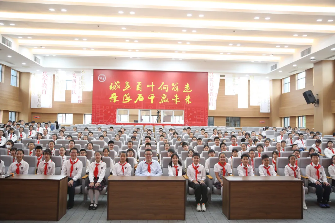 e76d781a-2e72-46dd-9dc5-ffd602f12907.png