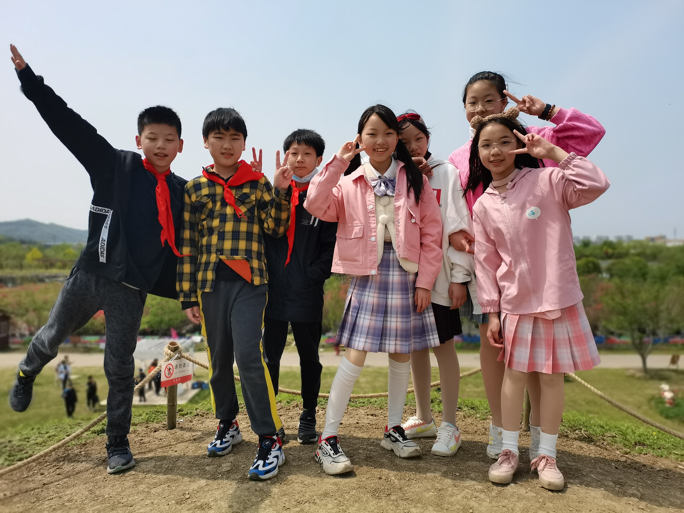 9b731f8d-6beb-451f-b9b2-190dac84a65c.jpg