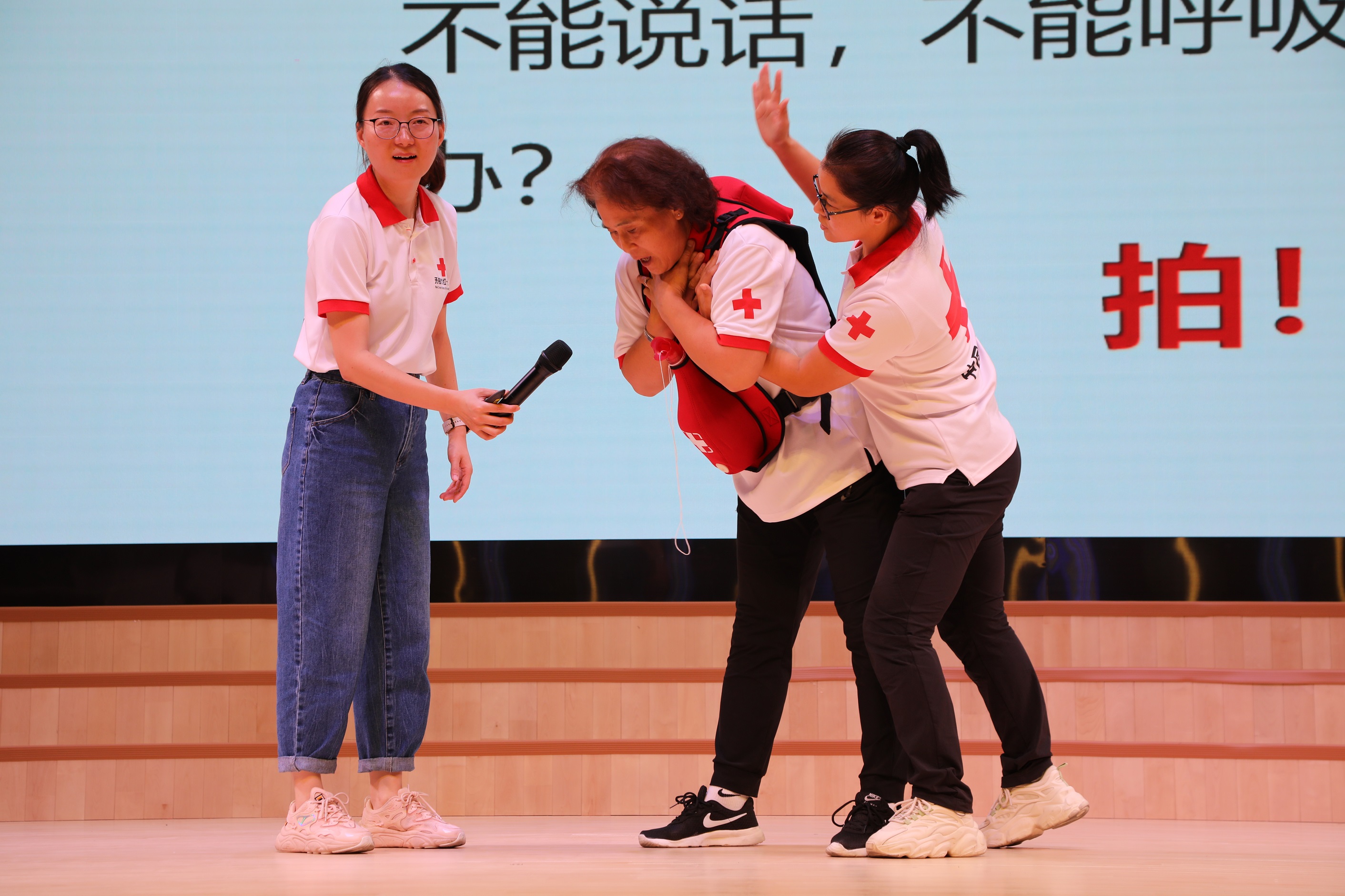 082b2aee-3904-4d44-96ba-e40c9603eb4e.jpg