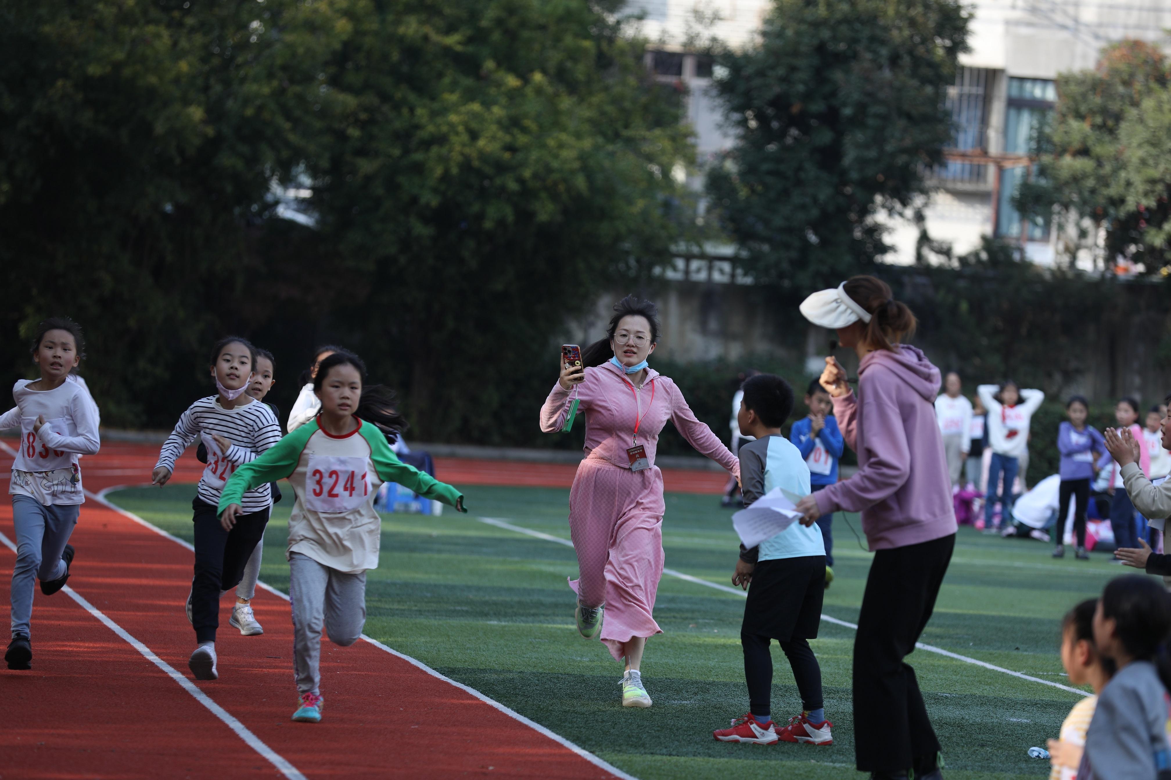 923a16f0-134b-4125-a71b-cfbc0014d477.jpg