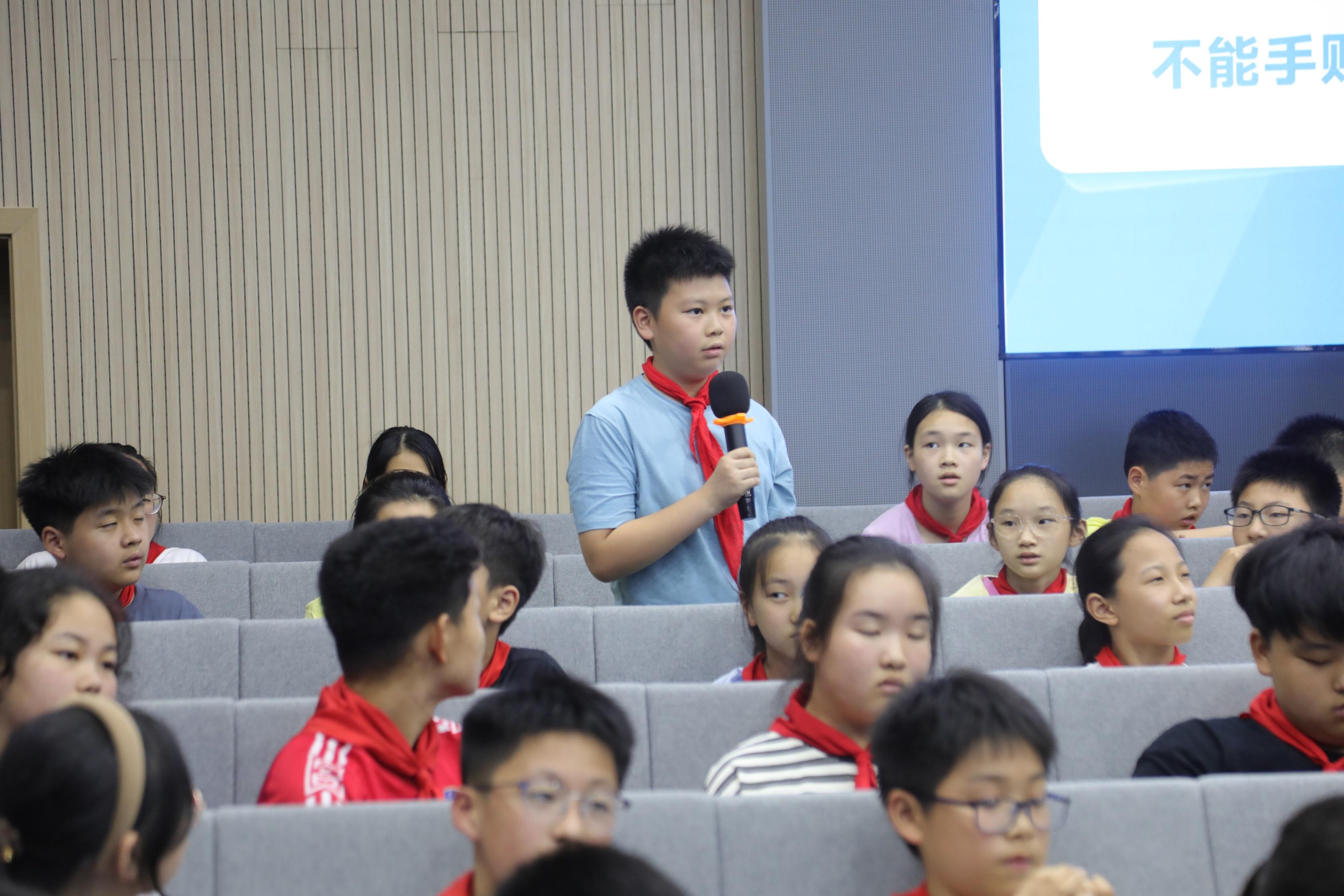 cab77fe4-f02e-4217-9347-273fdac4b316.jpg